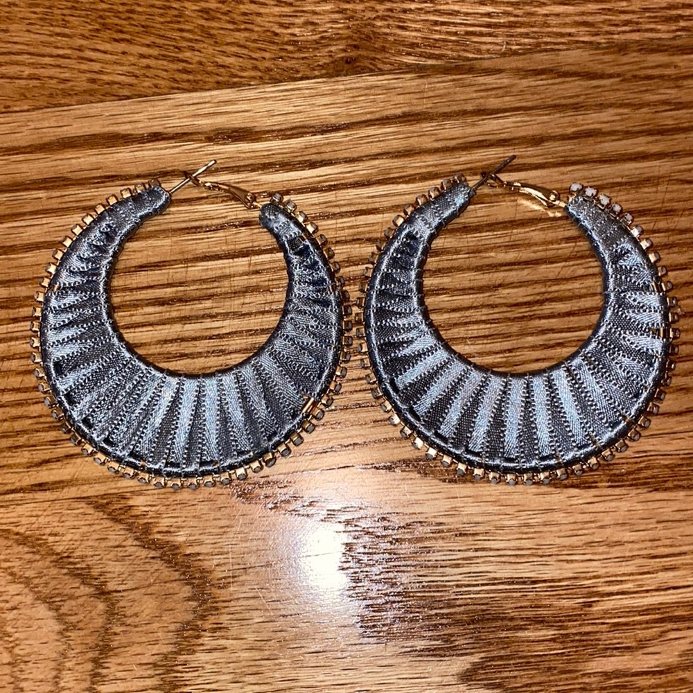 Express Hoop Earrings, Gray with Gold & Opal Accents